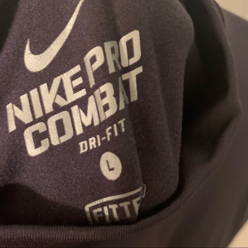 Workout top - Picture 3 of 3